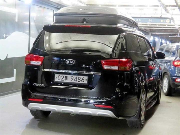Kia Carnival — miniaturë 4