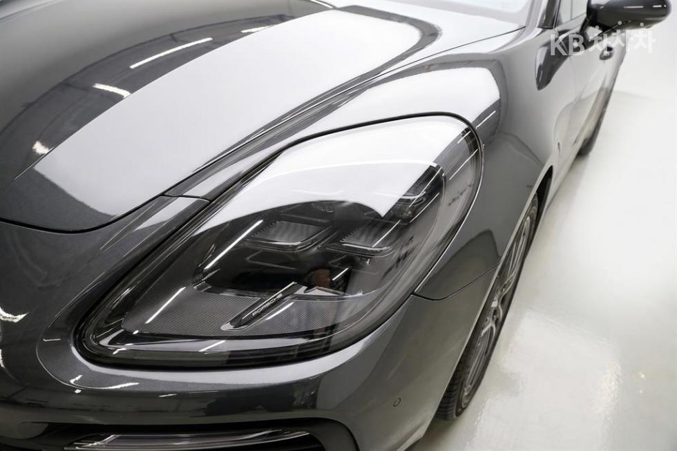 Porsche Panamera — miniaturë 6