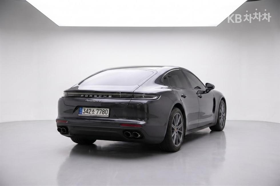 Porsche Panamera — miniaturë 9
