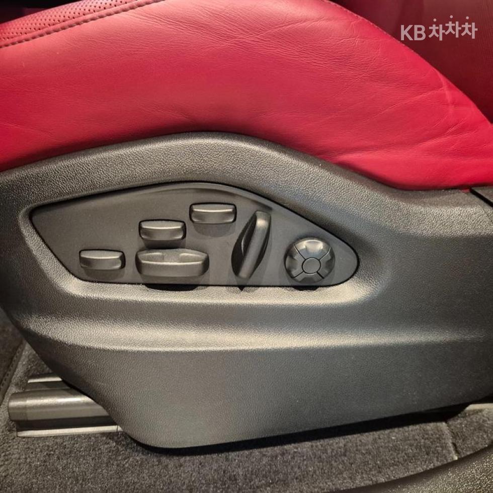 Porsche Cayenne — miniaturë 7