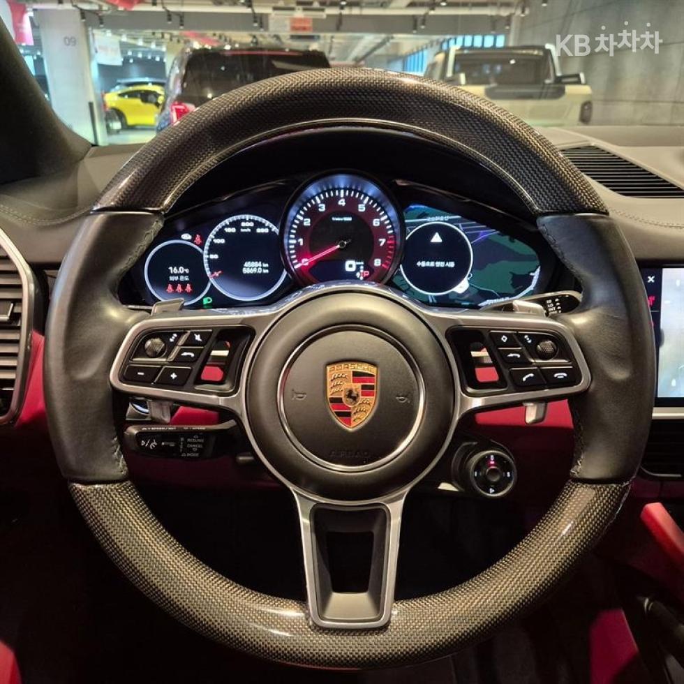 Porsche Cayenne — miniaturë 8