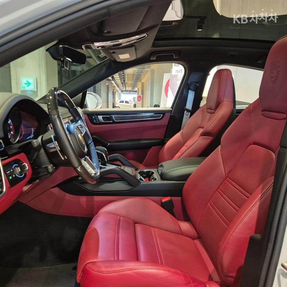 Porsche Cayenne — miniaturë 15