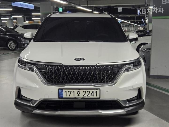Kia Carnival d2.2 7  seats  signature — foto 1