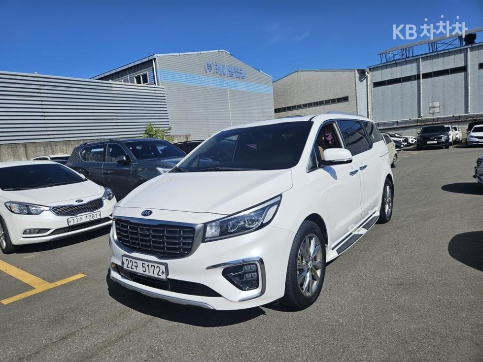 Kia Carnival — miniaturë 6