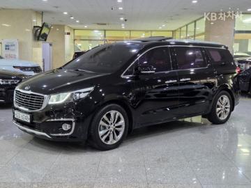 Kia Carnival 9-Seater Noblesse Special — foto 1