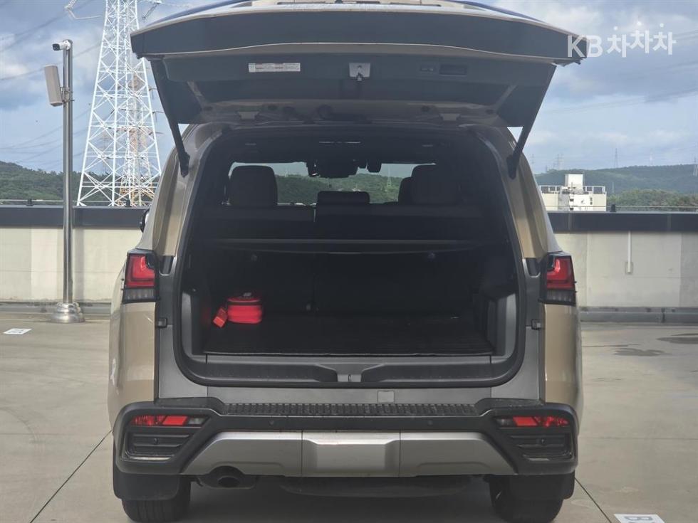 Lexus LX — miniaturë 5