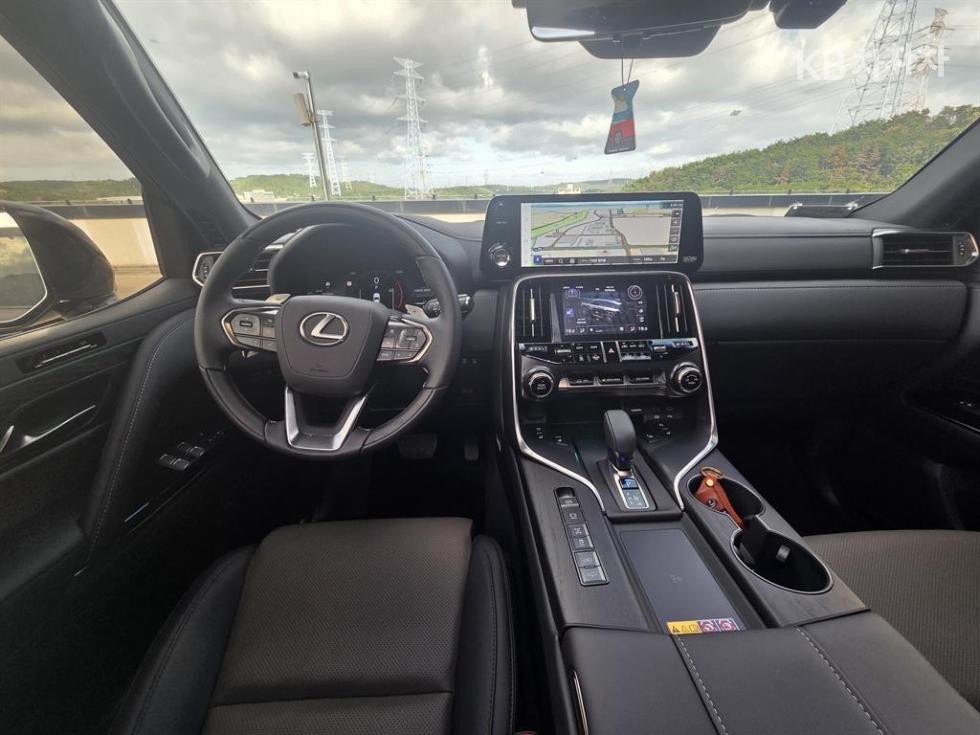 Lexus LX — miniaturë 10
