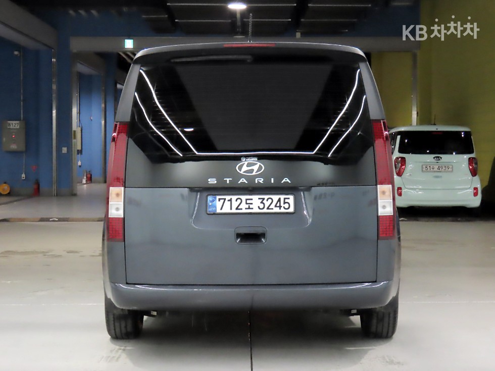 Hyundai Staria — miniaturë 3
