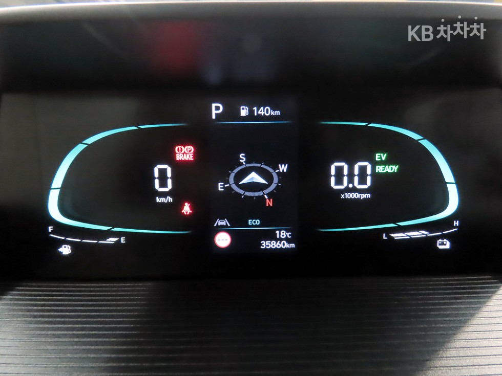 Hyundai Staria — miniaturë 10