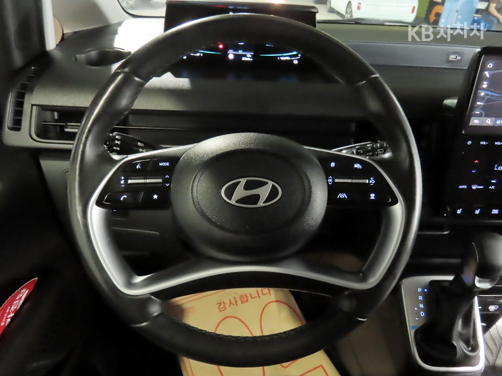 Hyundai Staria — miniaturë 11
