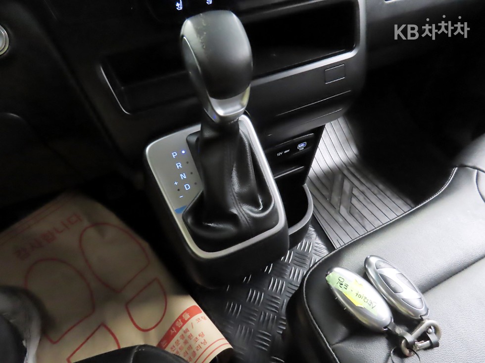 Hyundai Staria — miniaturë 14
