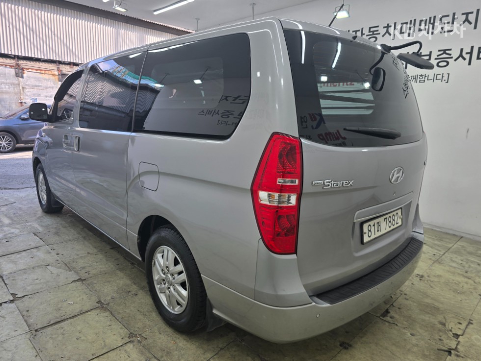 Hyundai Starex — miniaturë 6