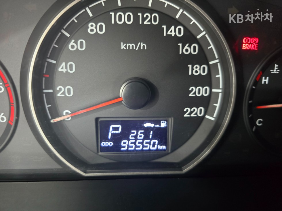 Hyundai Starex — miniaturë 7