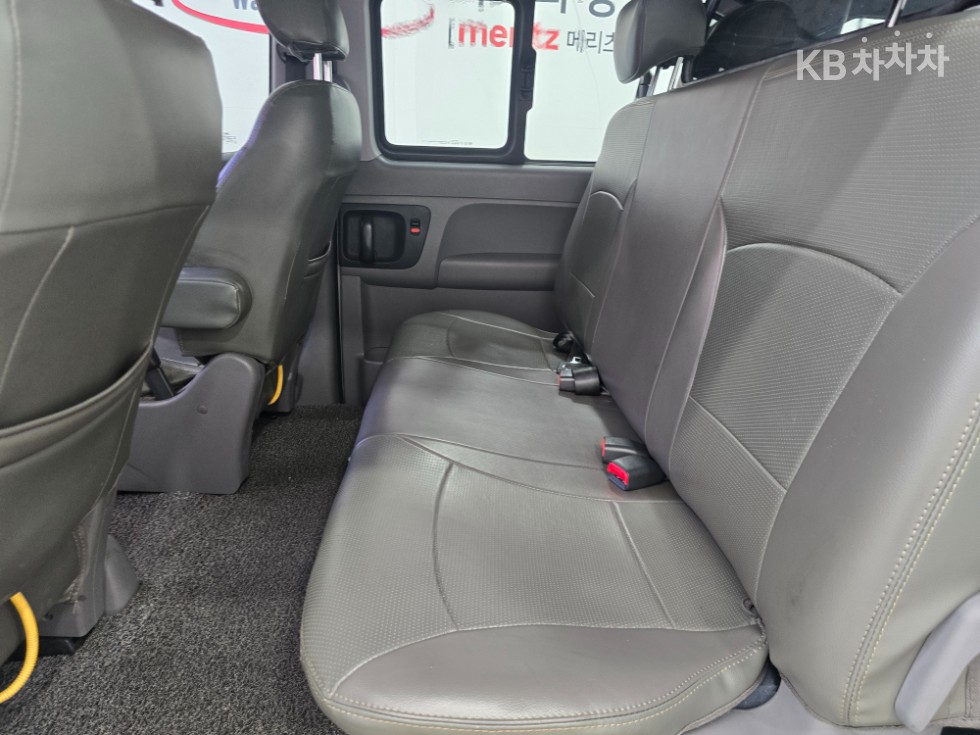Hyundai Starex — miniaturë 12