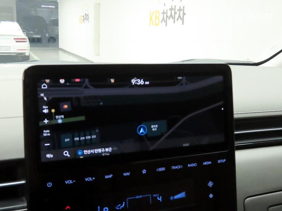Hyundai Staria — miniaturë 8