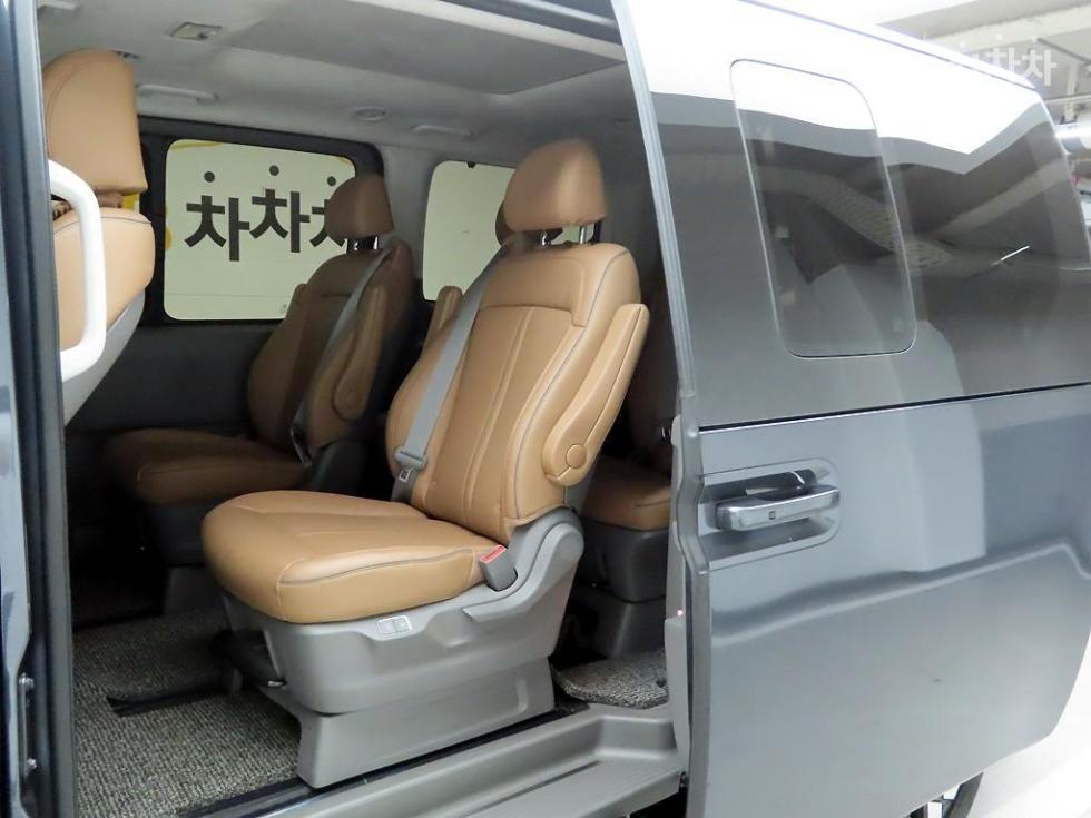 Hyundai Staria — miniaturë 13