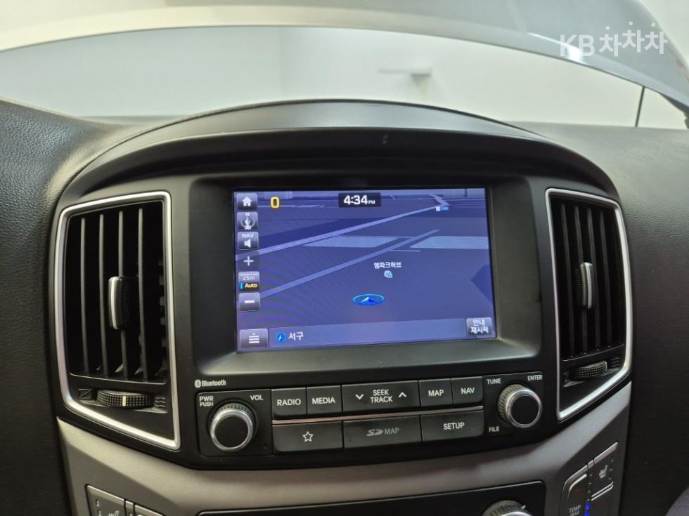 Hyundai Starex — miniaturë 12