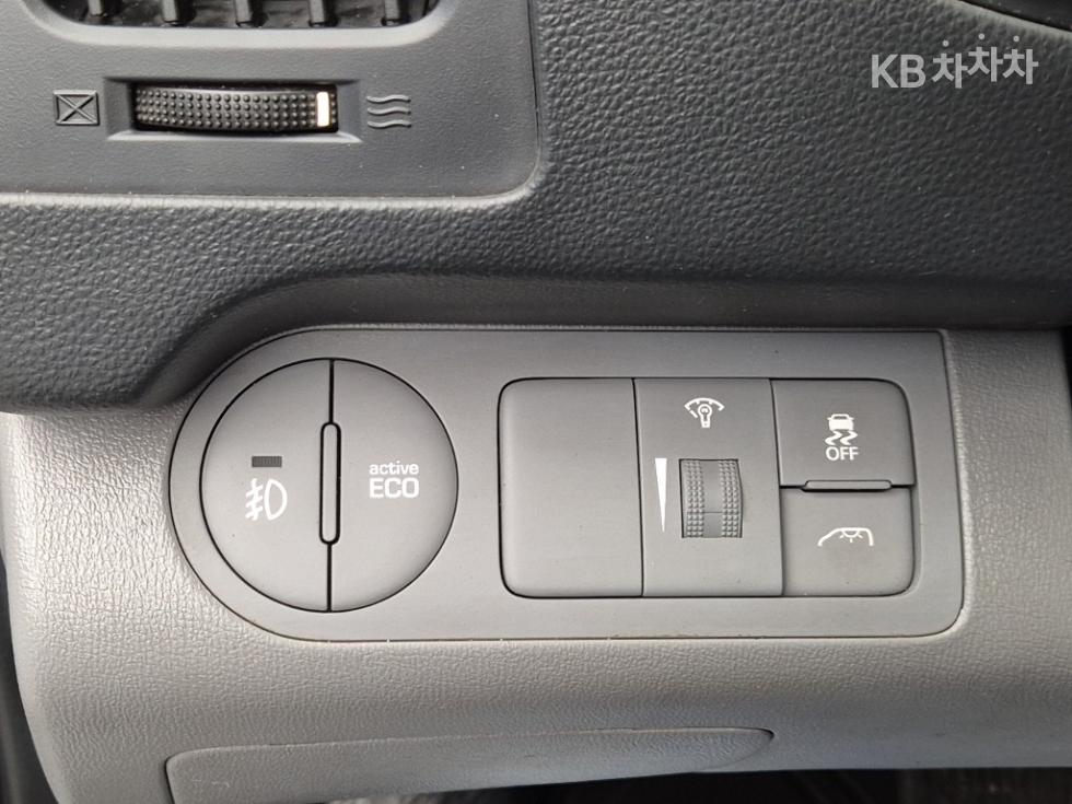 Hyundai Starex — miniaturë 16