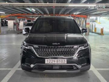 Kia Carnival 9-Seater Noblesse — foto 1