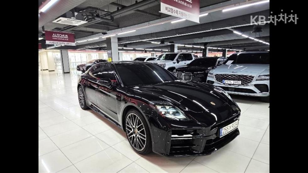 Porsche Panamera — miniaturë 2