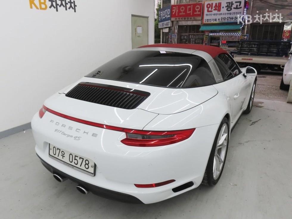 Porsche 911 — miniaturë 3