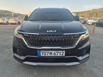 Kia Carnival Diesel 11-Seater Prestige — foto 1