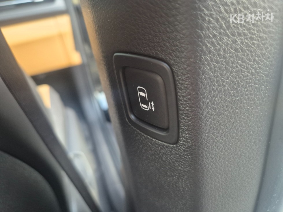 Kia Carnival — miniaturë 14