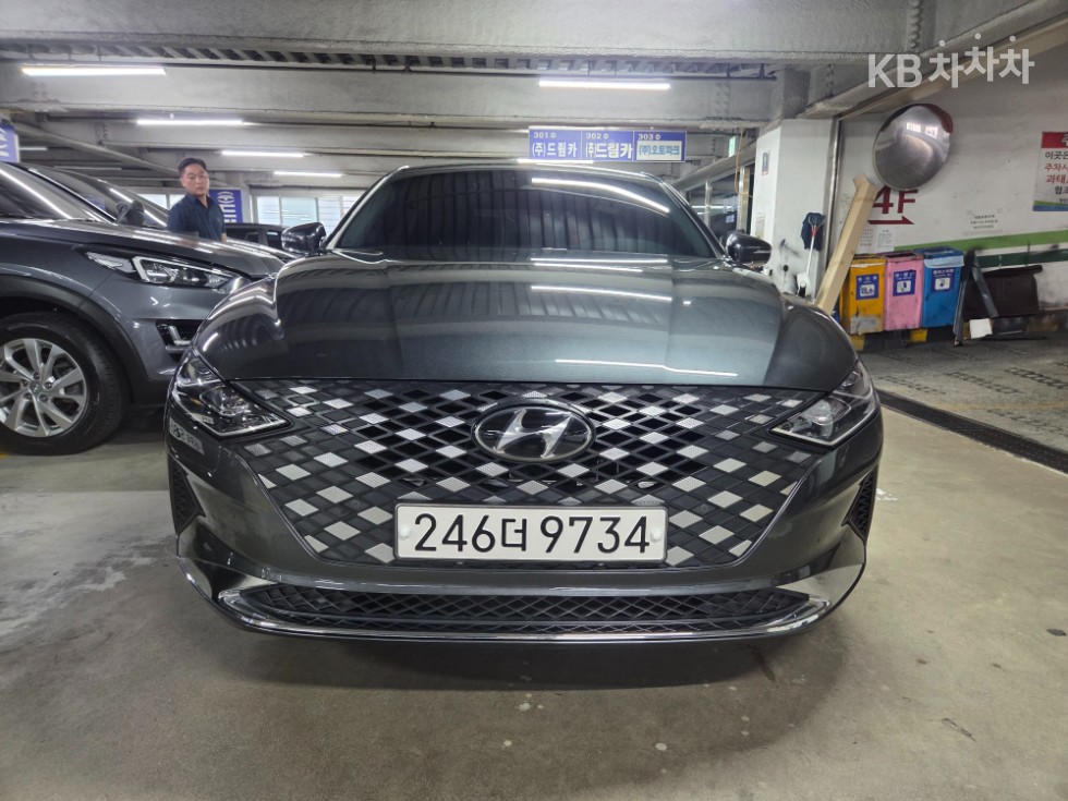 Hyundai Grandeur