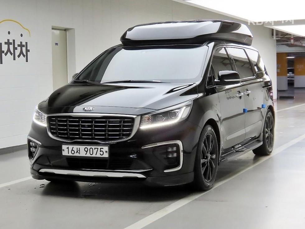 Kia Carnival — miniaturë 2