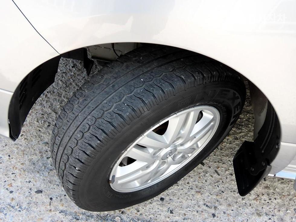 Hyundai Starex — miniaturë 17