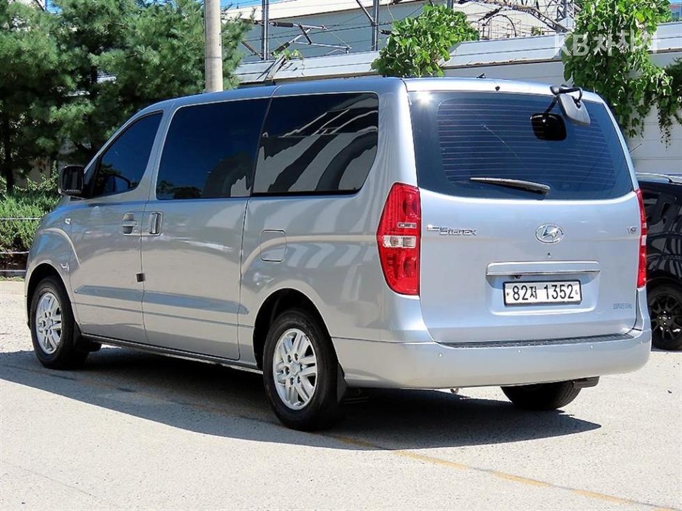Hyundai Starex — miniaturë 3