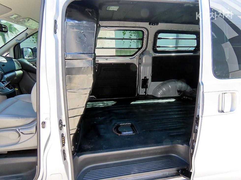 Hyundai Starex — miniaturë 6