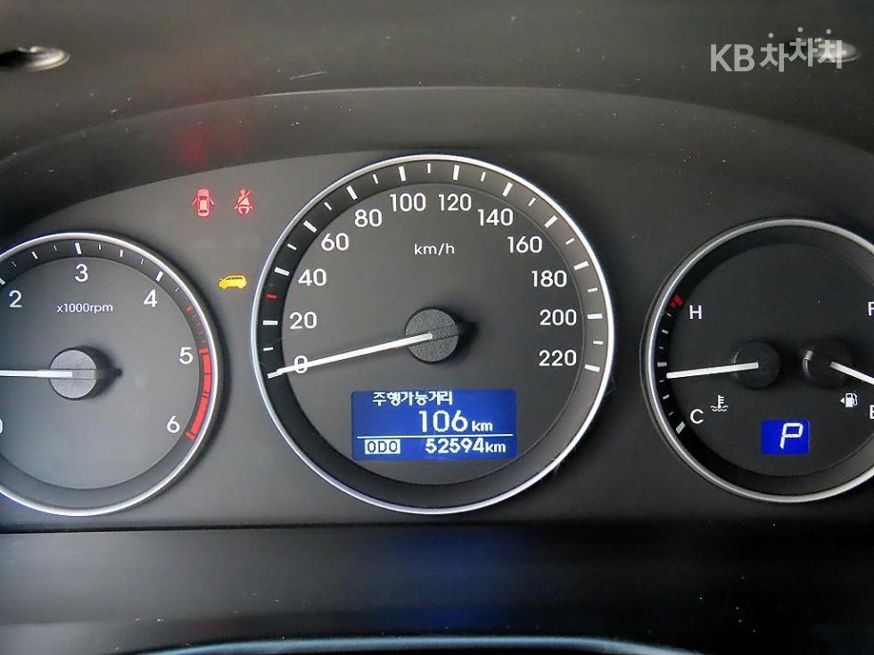Hyundai Starex — miniaturë 9