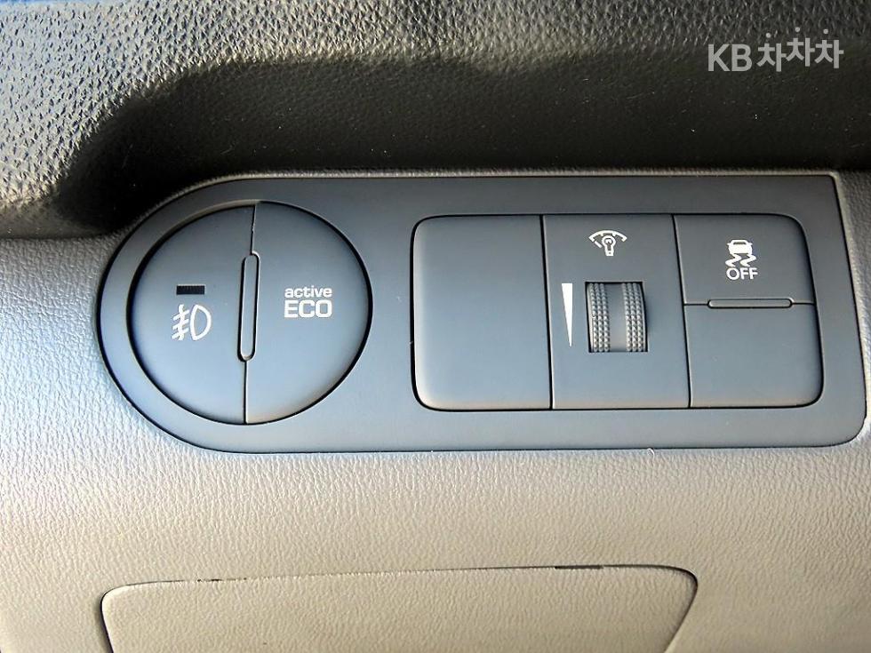 Hyundai Starex — miniaturë 12