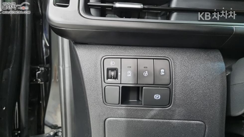 Hyundai Staria — miniaturë 14