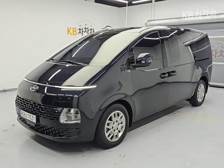Hyundai Staria Cargo 5-Seater Modern — foto 1