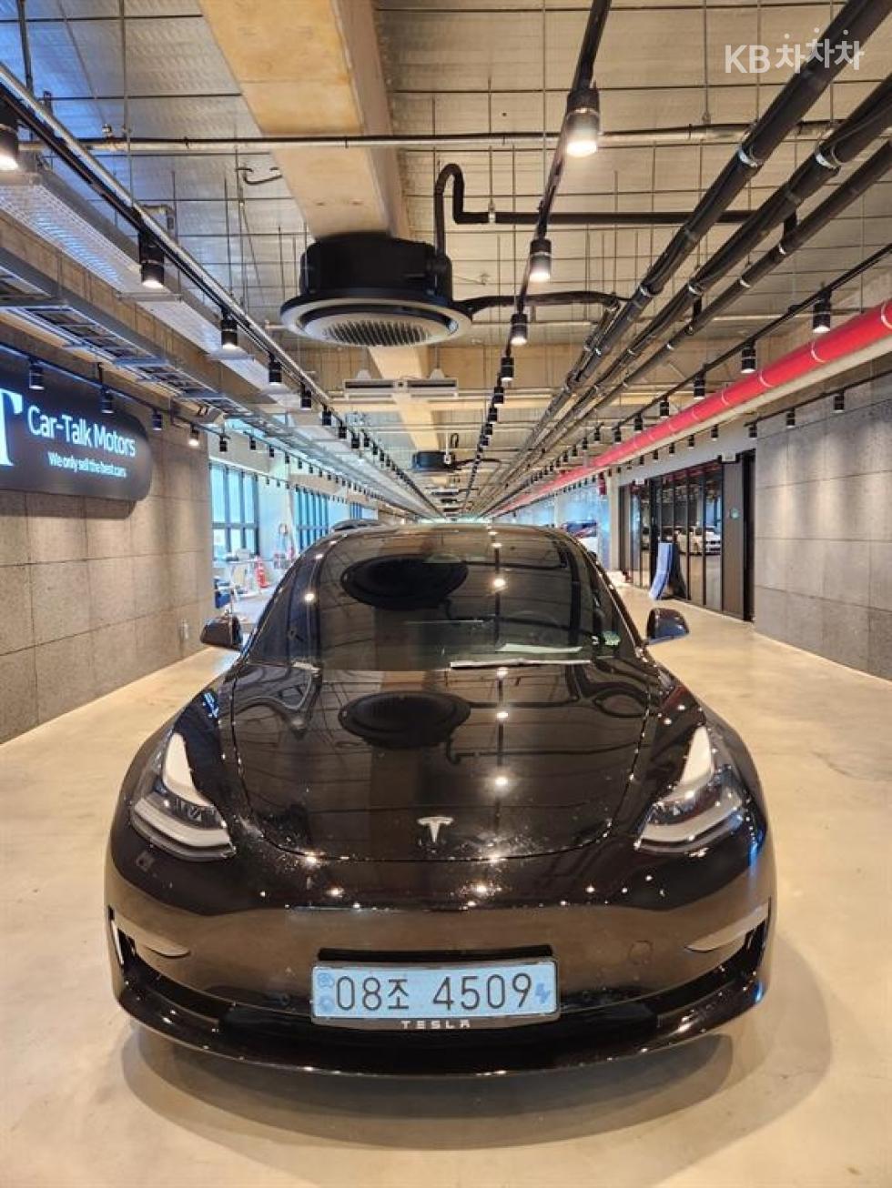 테슬라 모델 3 2022년식 테슬라 Model 3 Long Range