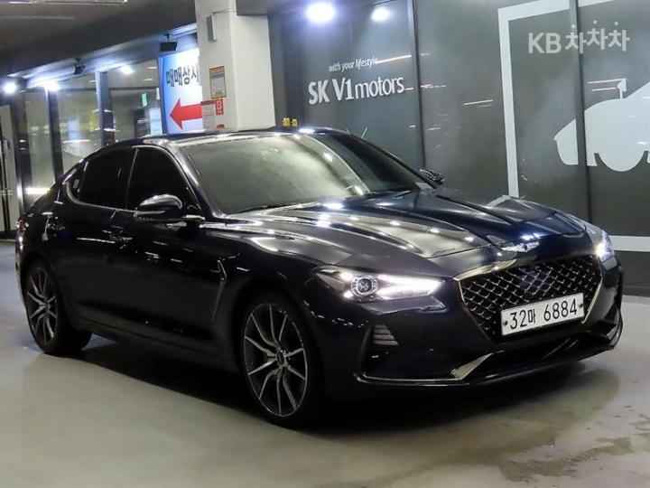 Genesis G70 2.0T AWD Sport Package — foto 1