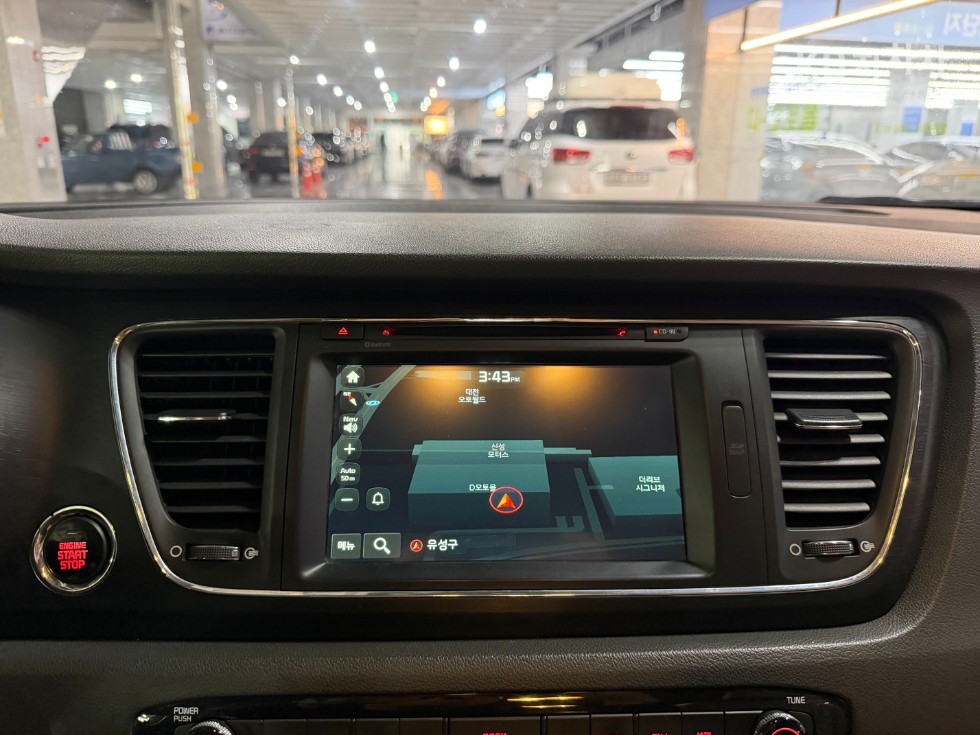 Kia Carnival — miniaturë 14
