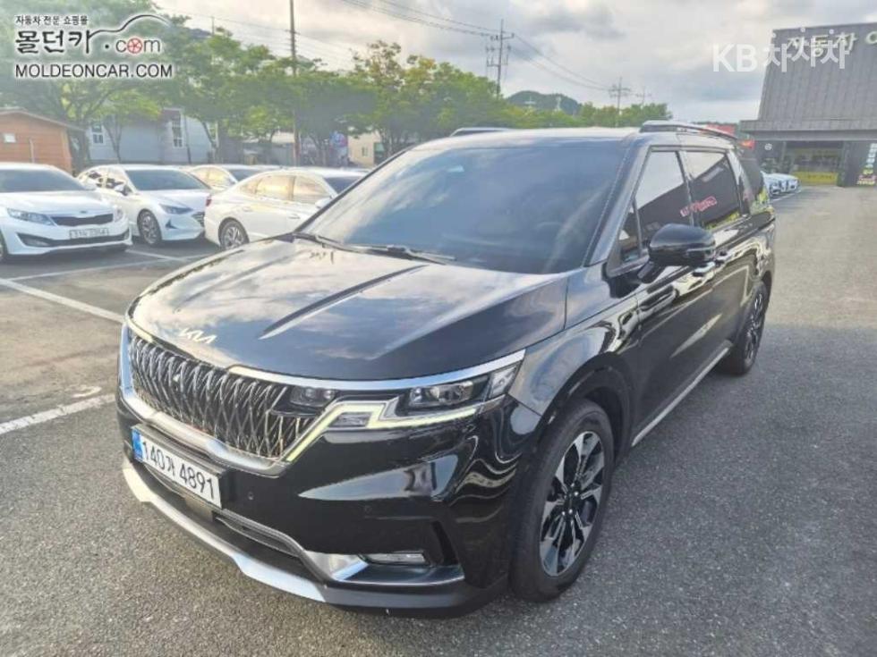 Kia Carnival — miniaturë 2