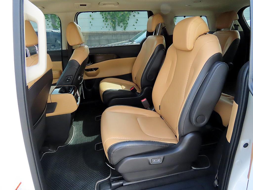 Kia Carnival — miniaturë 6