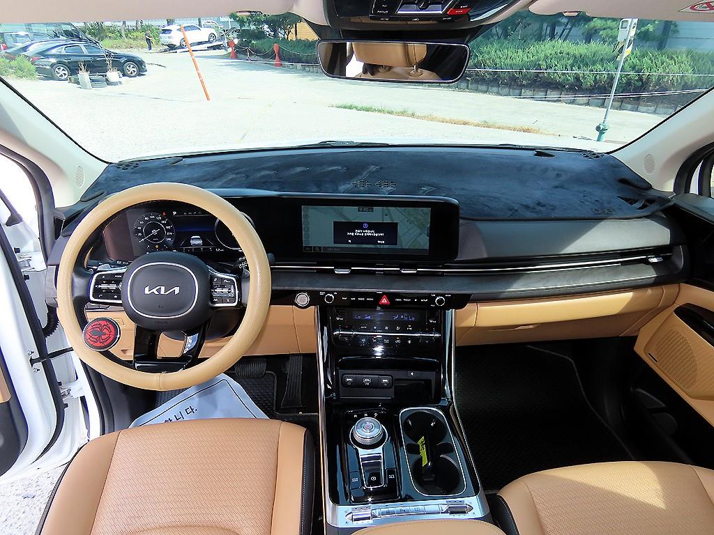 Kia Carnival — miniaturë 8