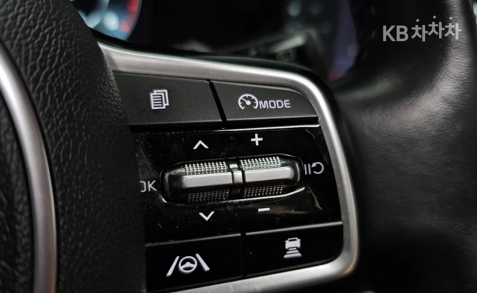 Kia Carnival — miniaturë 25