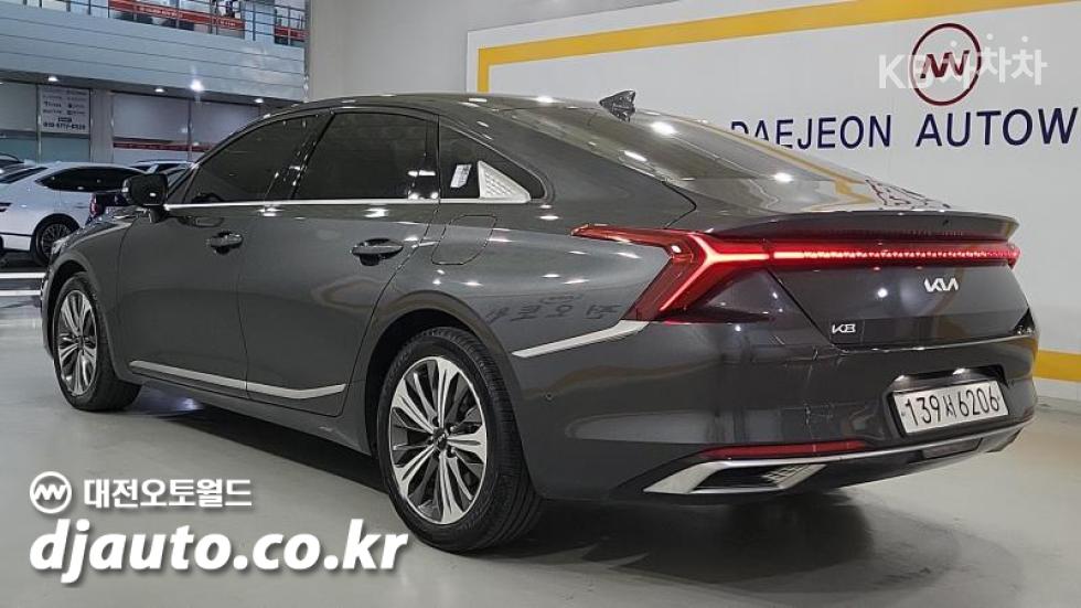 Kia K8 — miniaturë 4