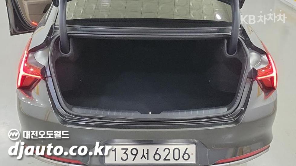 Kia K8 — miniaturë 5
