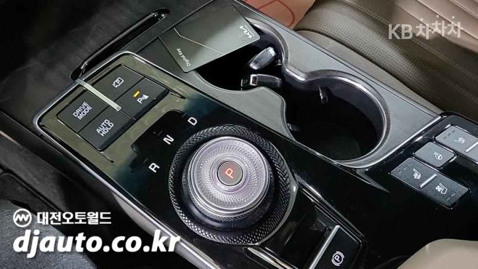 Kia K8 — miniaturë 11
