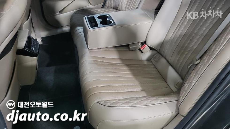 Kia K8 — miniaturë 16