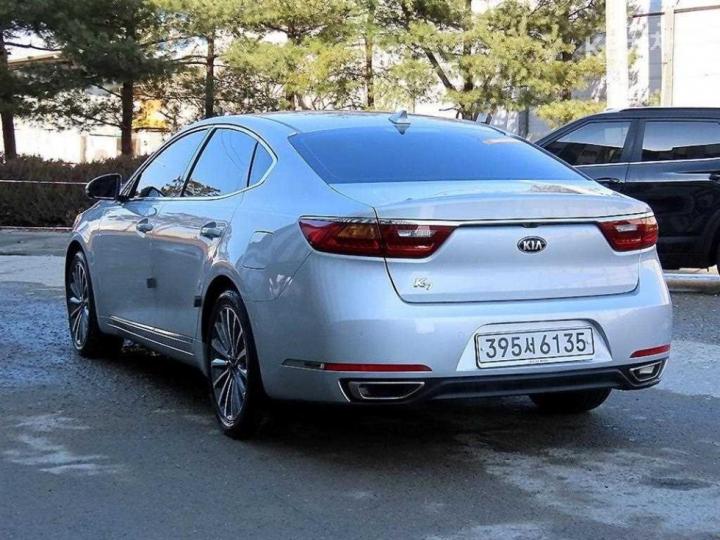 Kia K7 — miniaturë 3