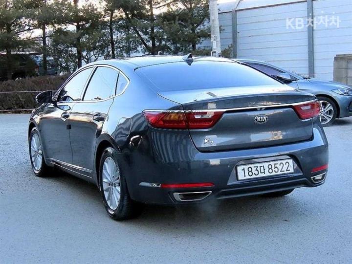 Kia K7 — miniaturë 3