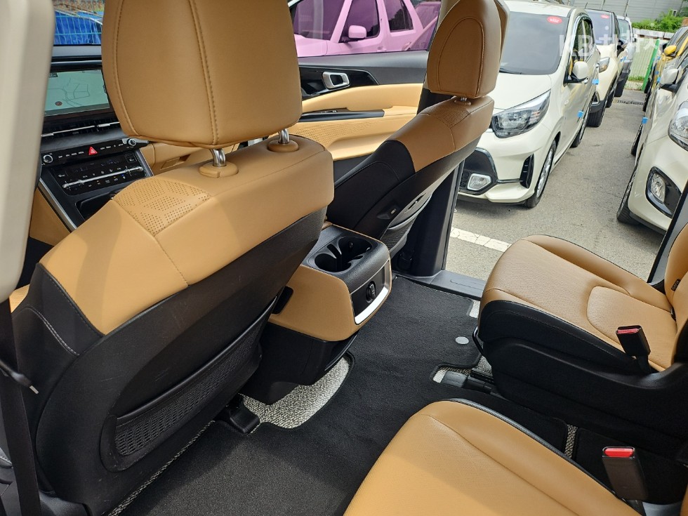 Kia Carnival — miniaturë 19